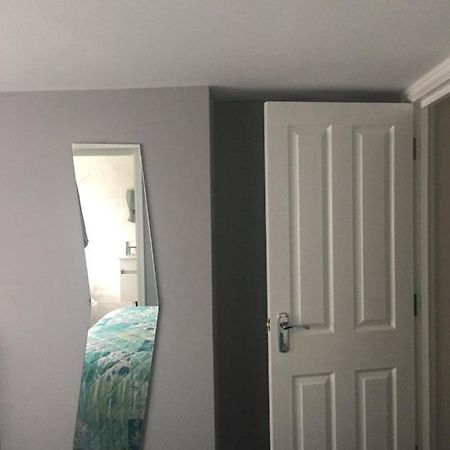 Home Away From Home Croydon Bagian luar foto